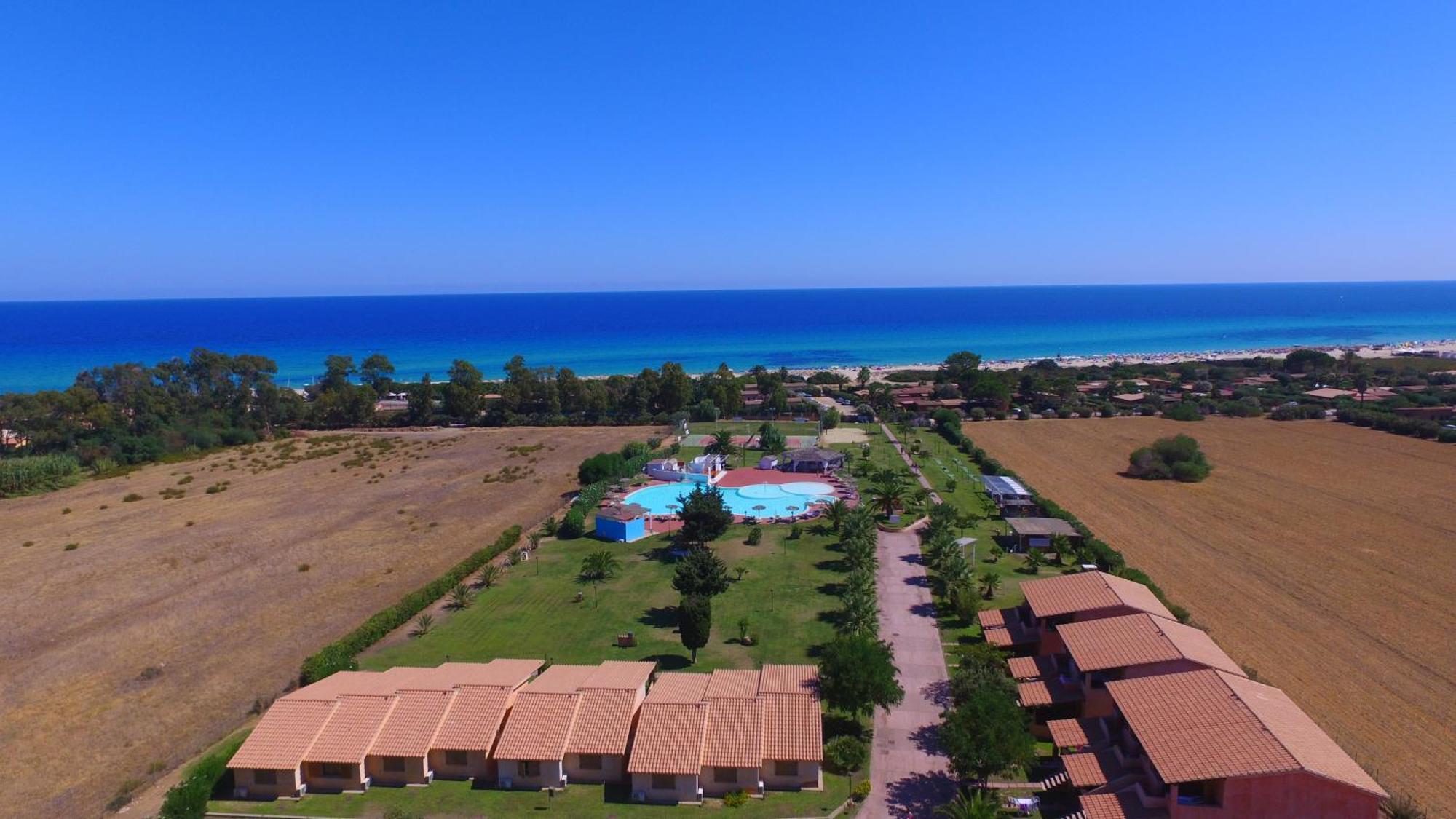 Rey Beach Club Монте Най Екстериор снимка