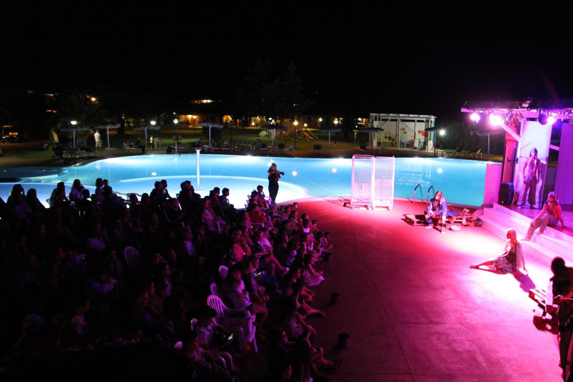 Rey Beach Club Монте Най Екстериор снимка